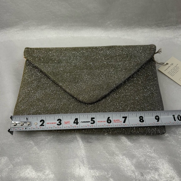A new day Clutch or Crossbody bag - Picture 10 of 11